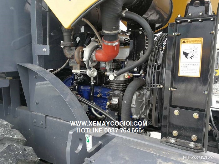 máy xúc lật xcmg lw180fv gầu 1.2 m3