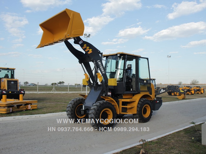 mua-ban-may-xuc-lat-o-quang-ninh-va-hai-duong