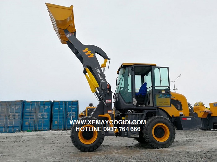 máy xúc lật xcmg lw180fv gầu 1.2 m3