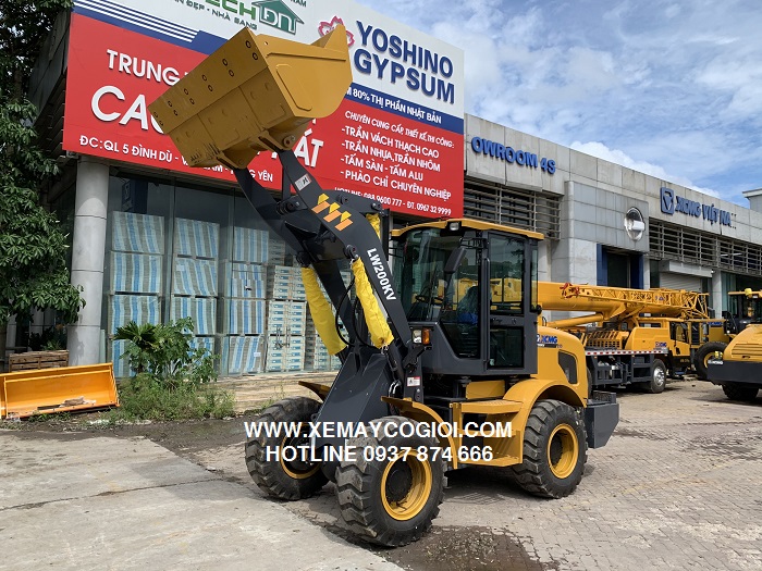 máy xúc lật gầu 1.4 m3