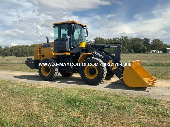 máy xúc lật xcmg gầu 2.2 m3