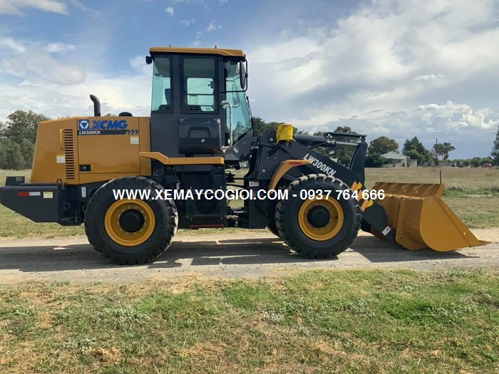 máy xúc lật lw300kn gầu 2.2 m3