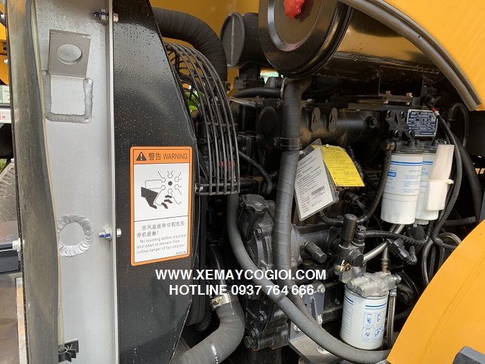 máy xúc lật gầu 1.4 m3