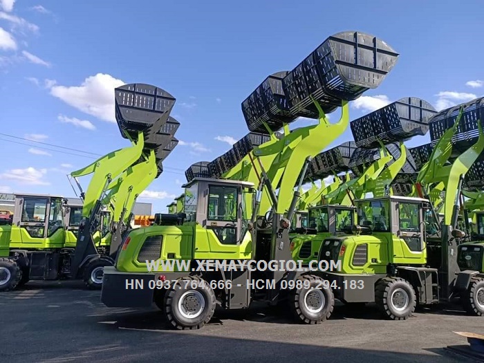 uu-nhuoc-diem-may-xuc-lat-mini-xuat-xu-trung-quoc