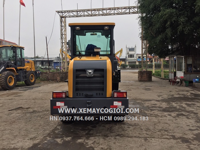 bao-gia-may-xuc-lat-xcmg-lw156fv-gau-0-9-m3