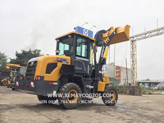 bao-gia-may-xuc-lat-xcmg-lw156fv-gau-0-9-m3