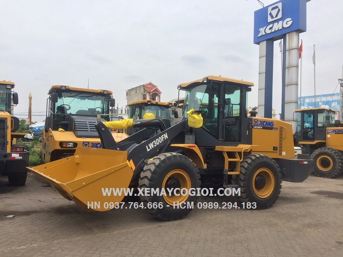 thong-so-ki-thuat-may-xuc-lat-xcmg-lw300fn-gau-2-2-m3