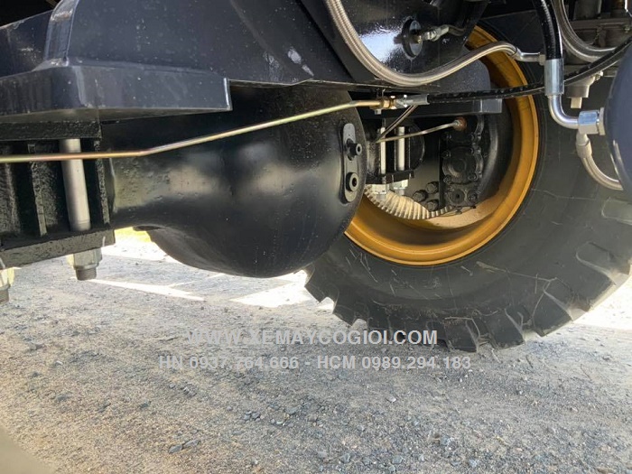 bang-gia-may-xuc-lat-xcmg-lw300kn-gau-2-2-m3