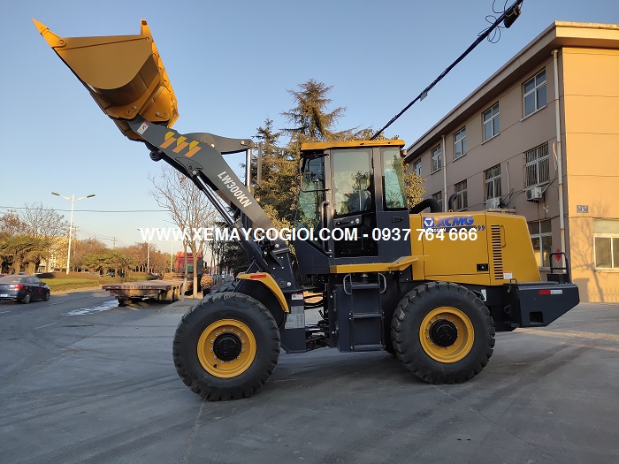 máy xúc lật gầu 2.2 m3