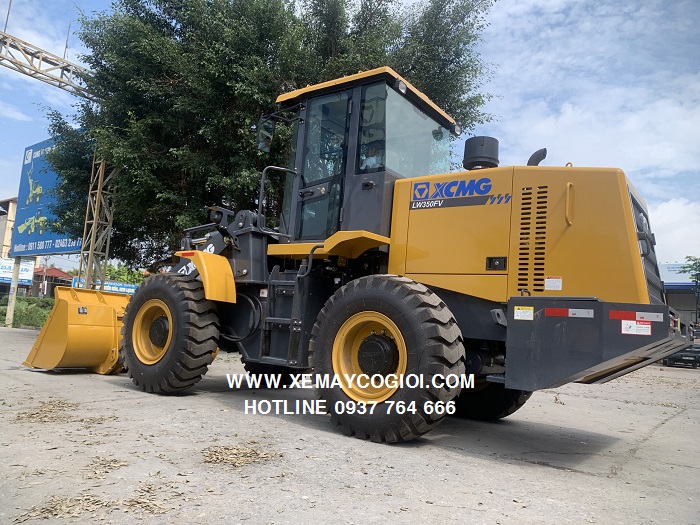 máy xúc lật xcmg lw350fv
