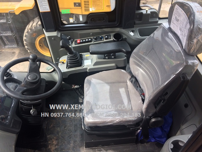 tong-quan-may-xuc-lat-xcmg-lw500kn-do-tai-3-m-va-4-5-m