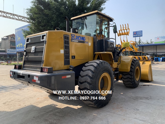 máy xúc lật gầu 3.5 m3