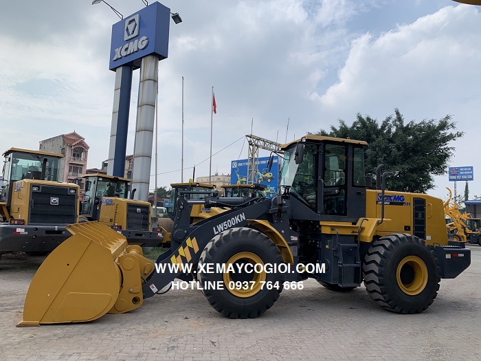 máy xúc lật gầu 4.5 m3 xcmg lw500kn