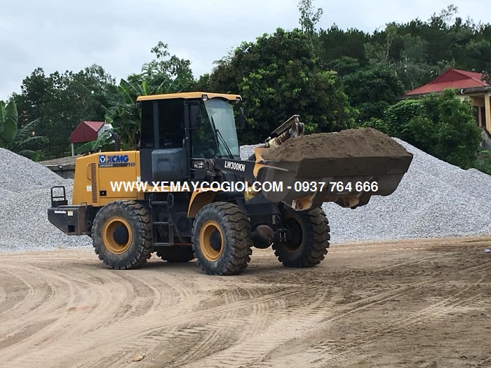 mua bán máy xúc lật ở phú thọ và tuyên quang