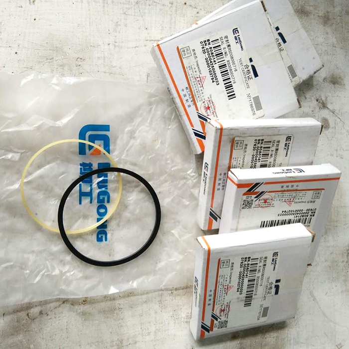 phot-xi-lanh-lai-may-xuc-lat