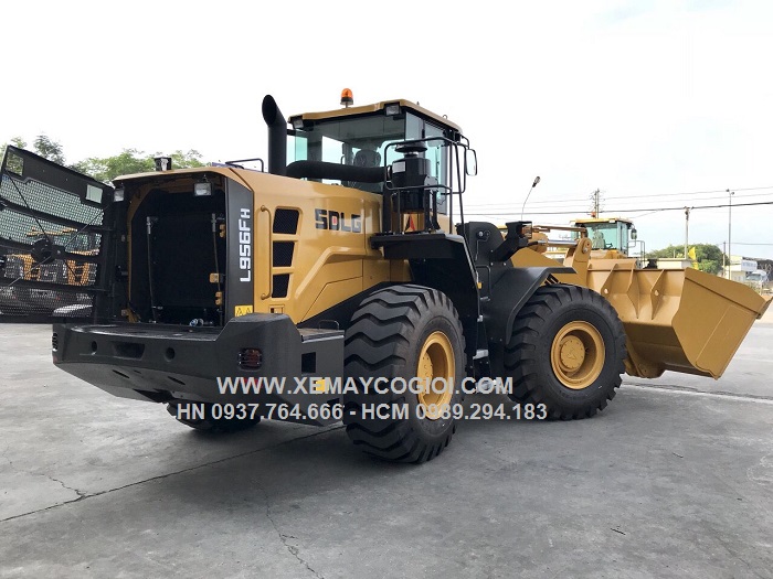 mua-ban-may-xuc-lat-o-ha-nam-va-ninh-binh