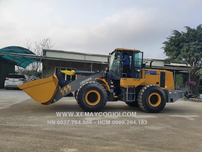 thong-so-ki-thuat-may-xuc-lat-xcmg-lw600kn-gau-4-5-m3