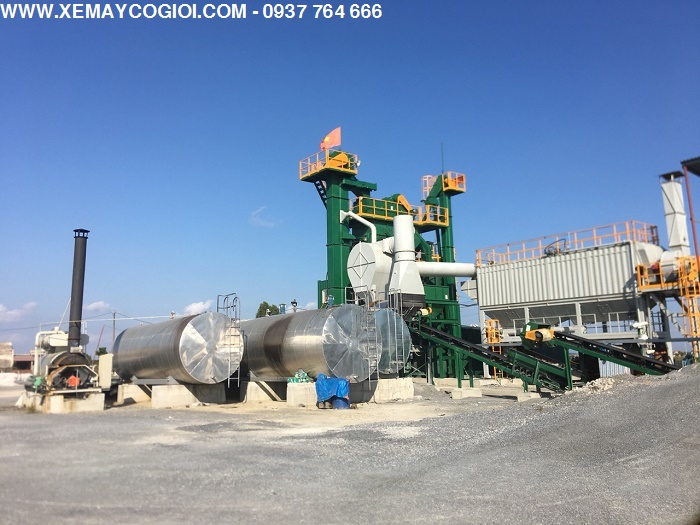 lựa chọn máy xúc lật