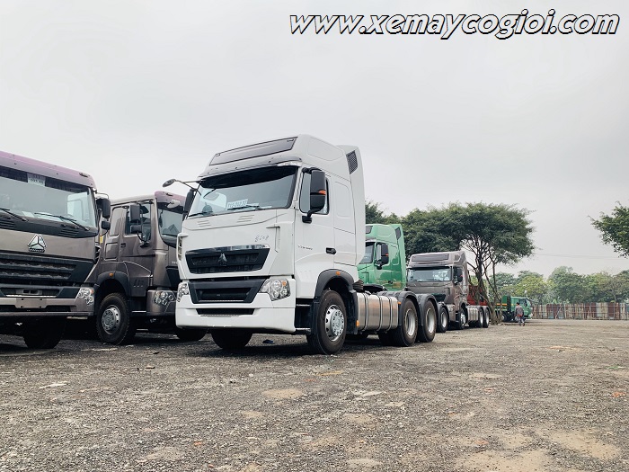 mua-xe-dau-keo-sitrak-440-cau-lap-mau-trang