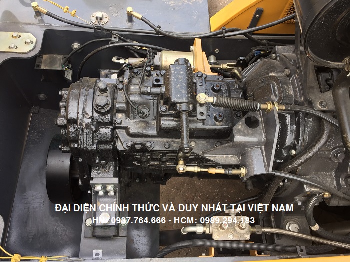 xe-lu-tinh-banh-thep-xcmg-3y153j