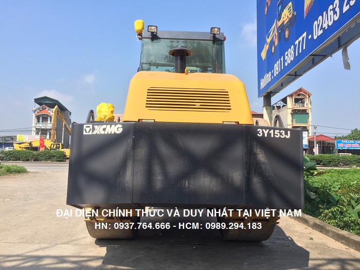 xe-lu-tinh-banh-thep-xcmg-3y153j