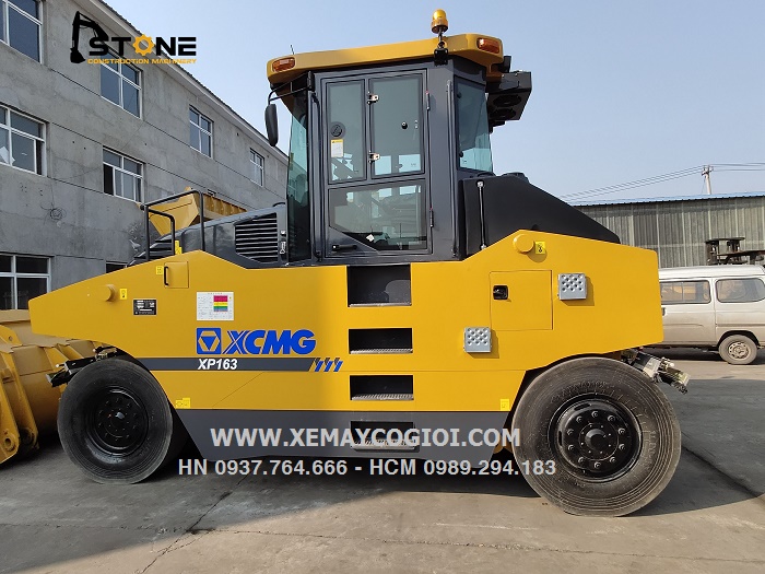 san-pham-xe-lu-banh-lop-xcmg