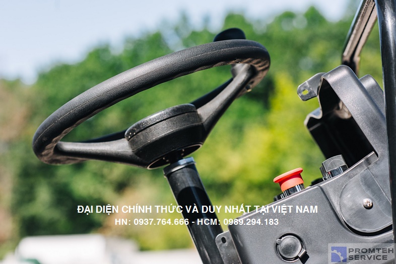 xe-lu-rung-hai-banh-thep-xcmg-xmr303