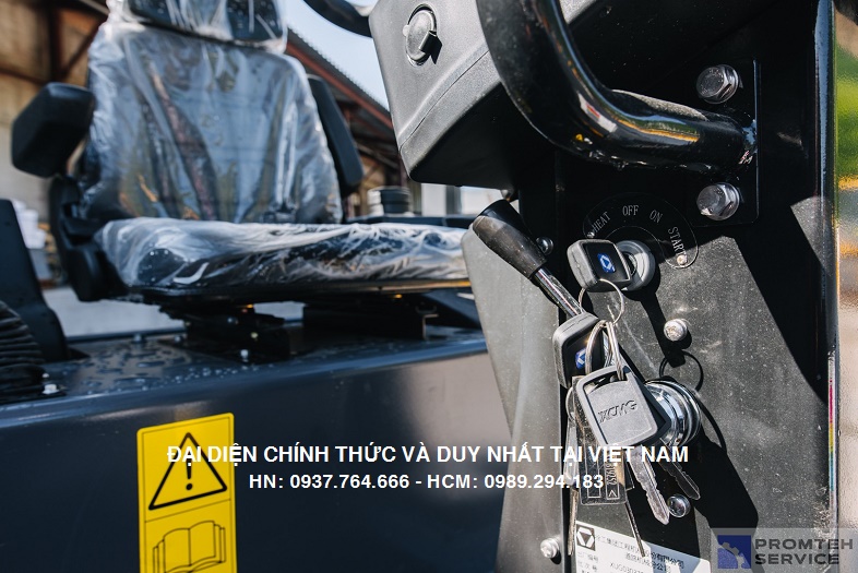 xe-lu-rung-hai-banh-thep-xcmg-xmr303