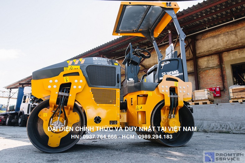 xe-lu-rung-hai-banh-thep-xcmg-xmr303