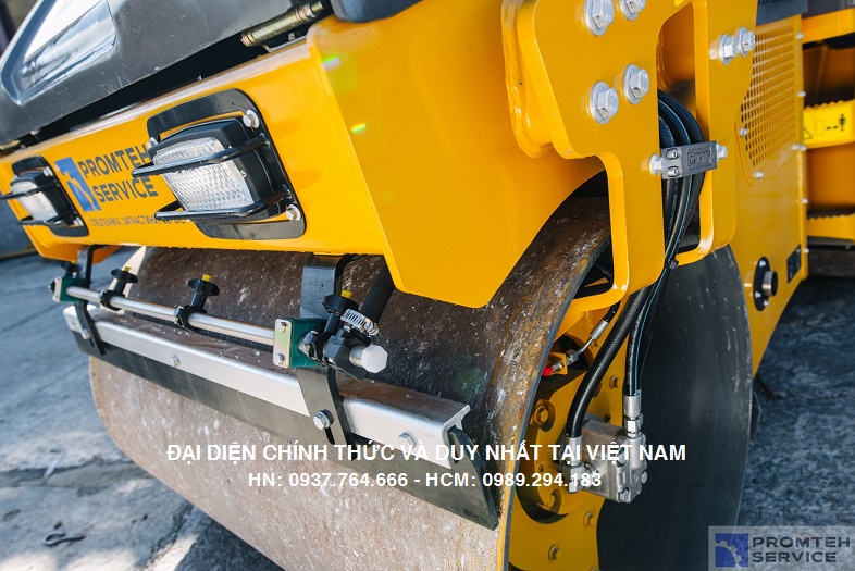 xe-lu-rung-hai-banh-thep-xcmg-xmr303