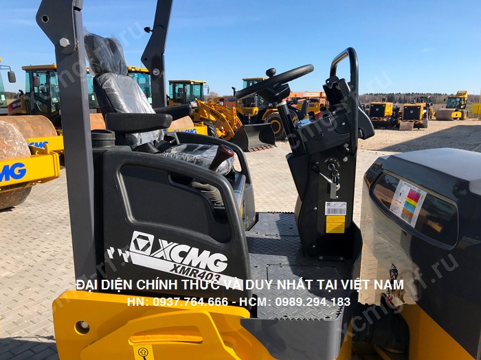 xe-lu-rung-hai-banh-thep-xcmg-xmr403