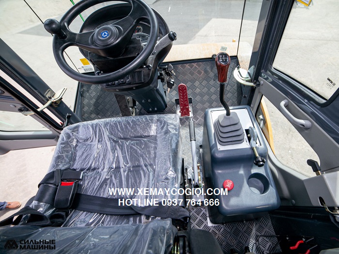 xe lu rung trung quốc xcmg xs143j 14 tấn