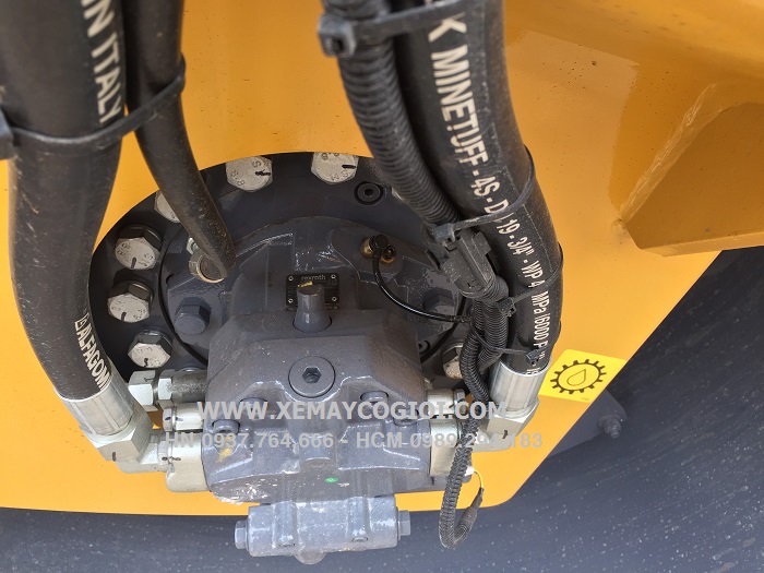 xe-lu-rung-xcmg-xd103