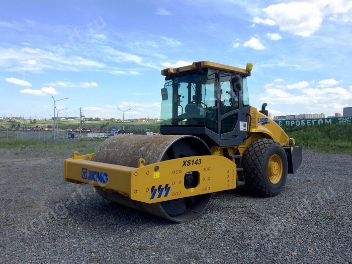 xe-lu-rung-xcmg-xs143-tu-trong-14-tan