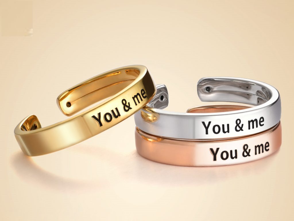 khắc tên lên nhẫn cưới