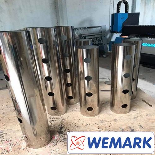 máy fiber cắt ống inox đục lỗ tròn