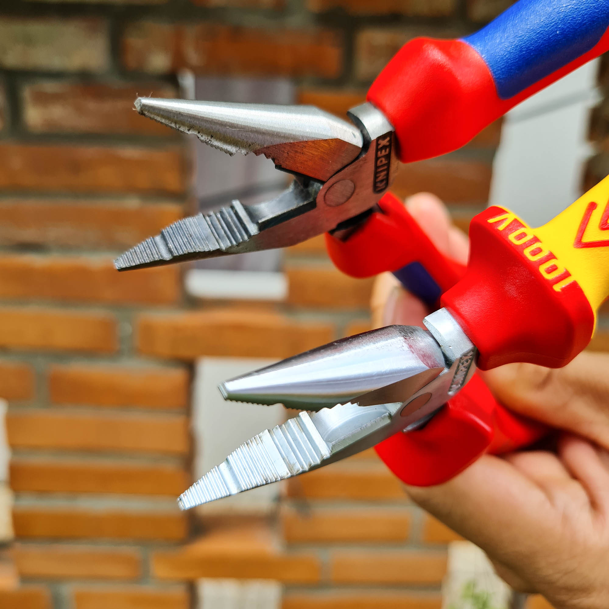 Kìm Đa Năng Mũi Thon Knipex 08 22 145 Lưỡi Cắt 61 HRC Cộng lực cao