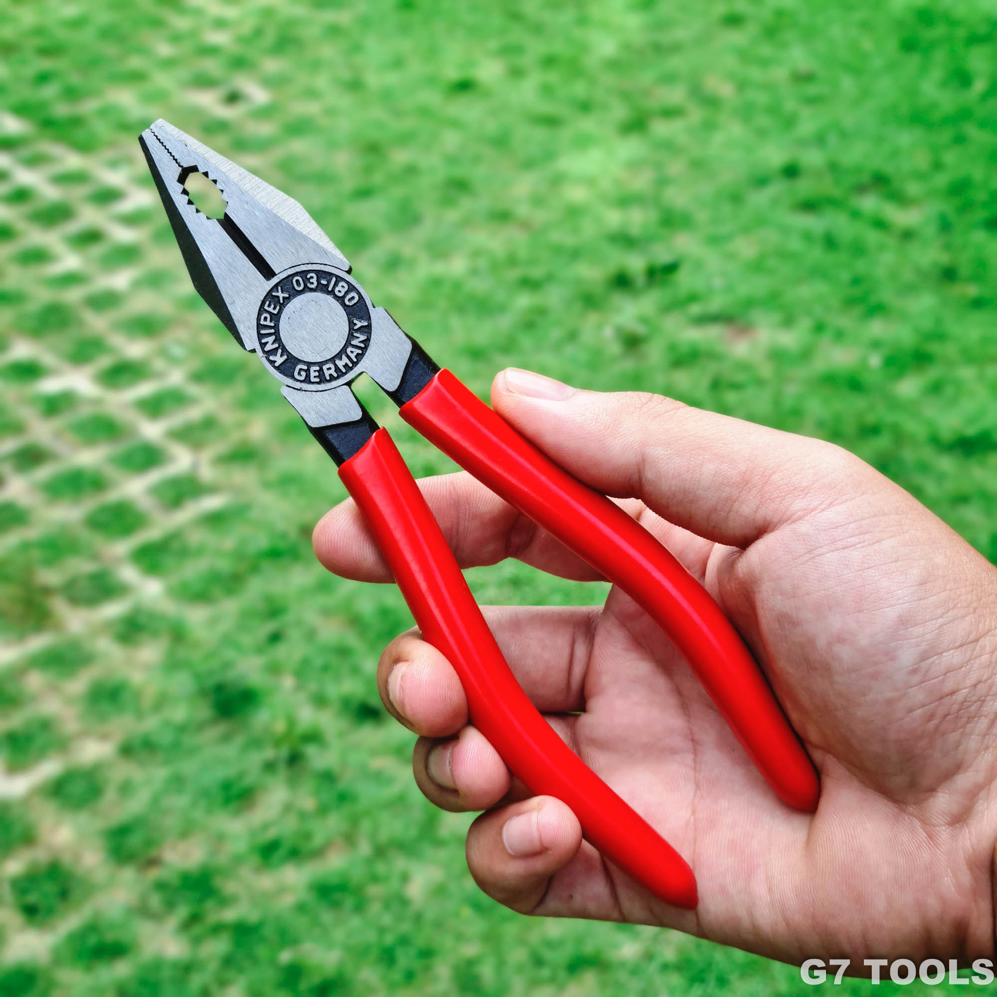 Kìm Bằng Đa Năng Knipex 03 01 180 SB Lưỡi Cắt Tôi 60 HRC Chiều Dài 180mm