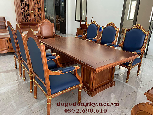 Bàn ghế phòng họp