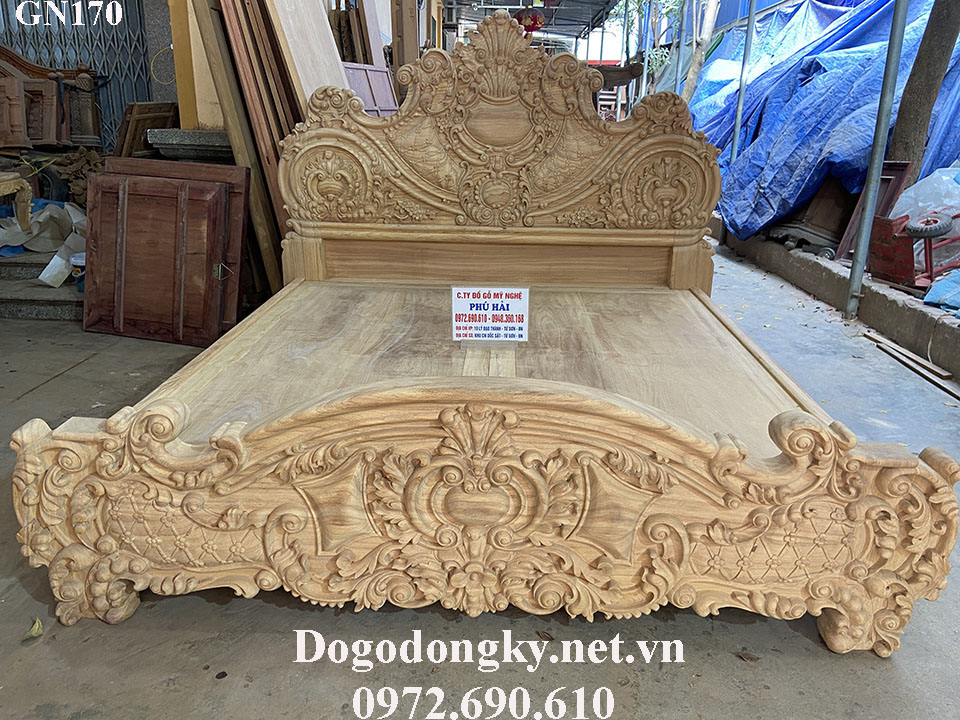 giuong ngu hoang gia