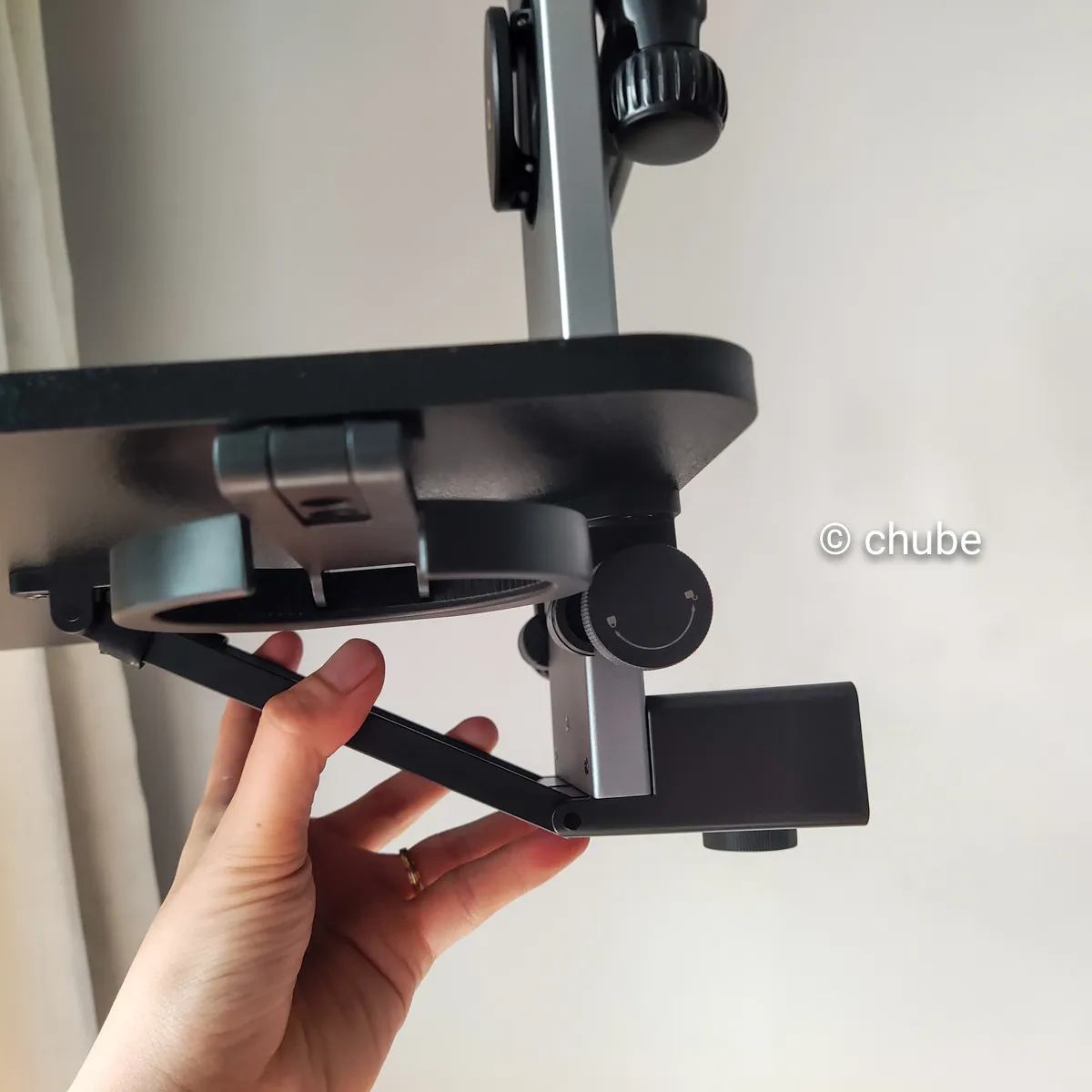 Bàn xếp gắn lưng ghế Baseus MagPro II Versatile Car Mount tiện lợi