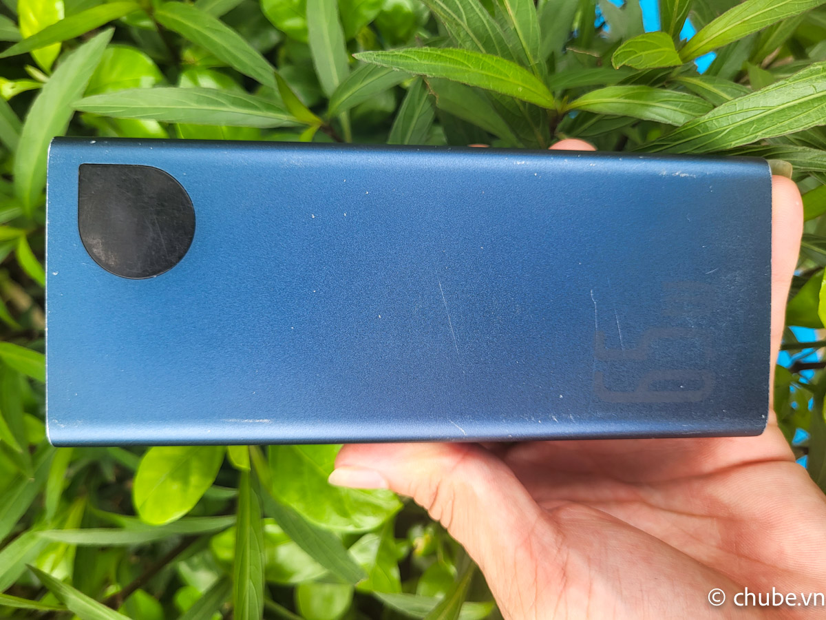 Baseus Adaman với màn hình hiển thị thông minh dễ dàng theo dõi thông số