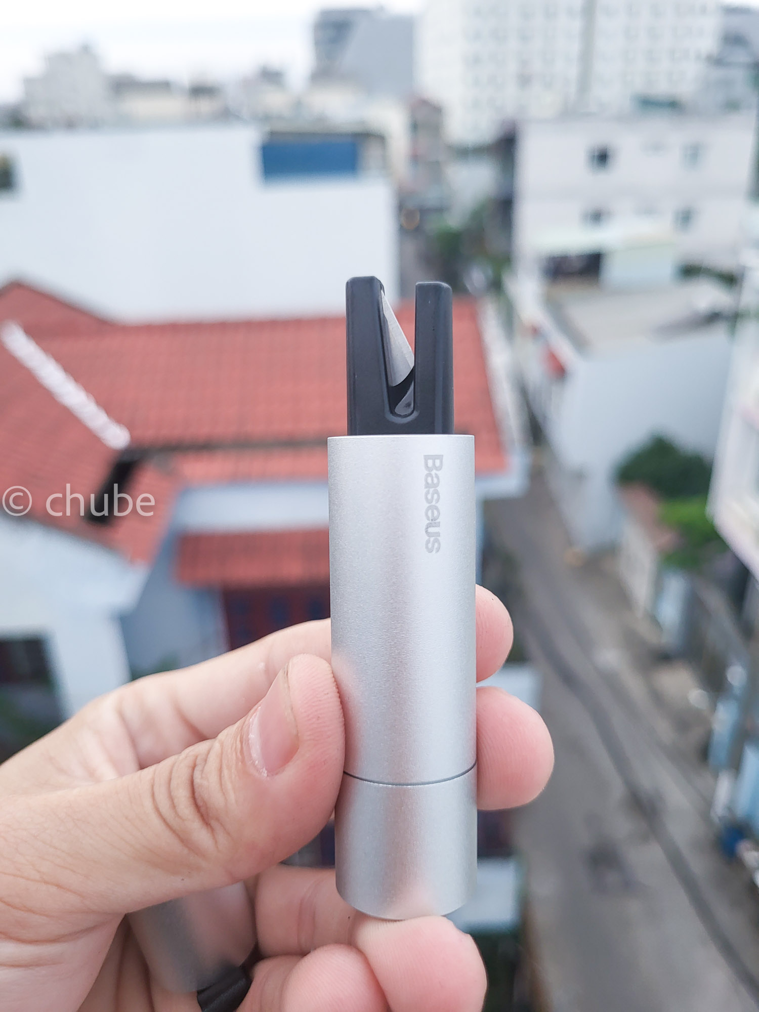 Baseus LV614 CRSFH Phụ Kiện Thoát Hiểm Cho Xe Hơi Chube