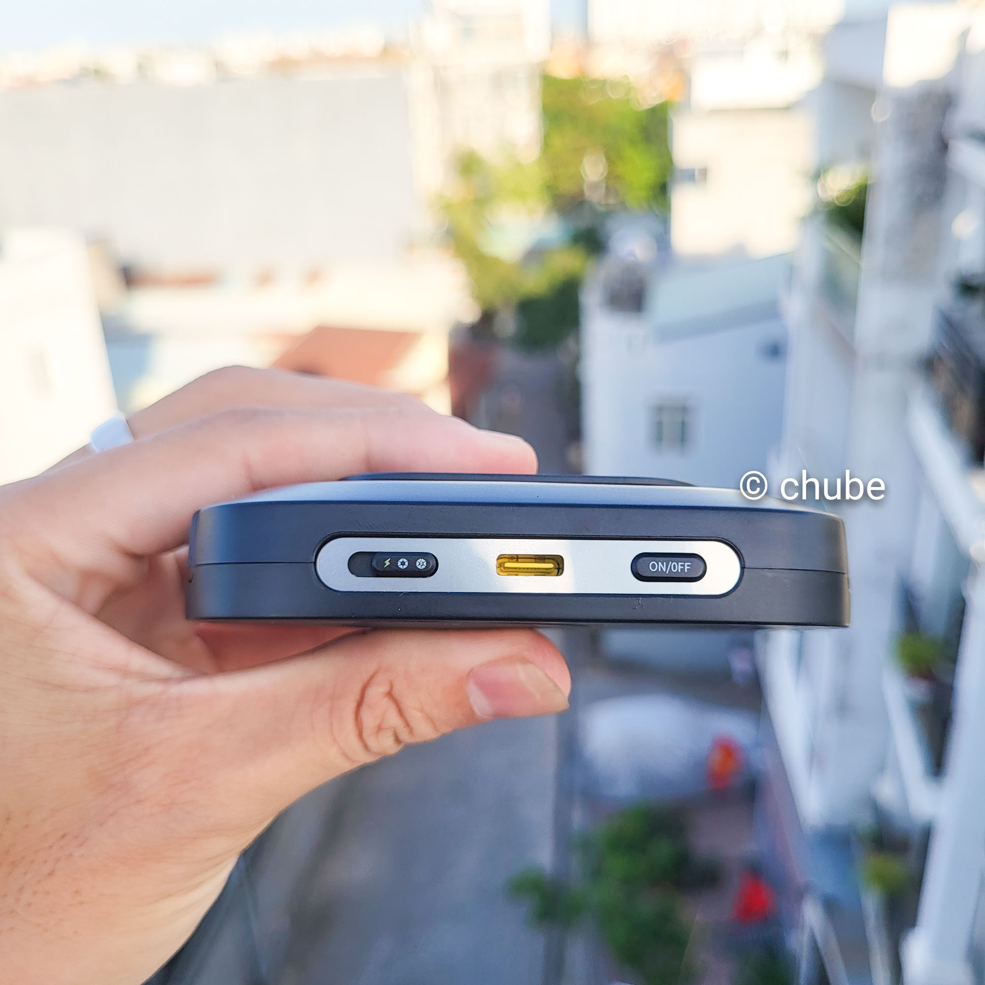 Trên tay quạt tản nhiệt điện thoại sò lạnh Baseus MagPro 2