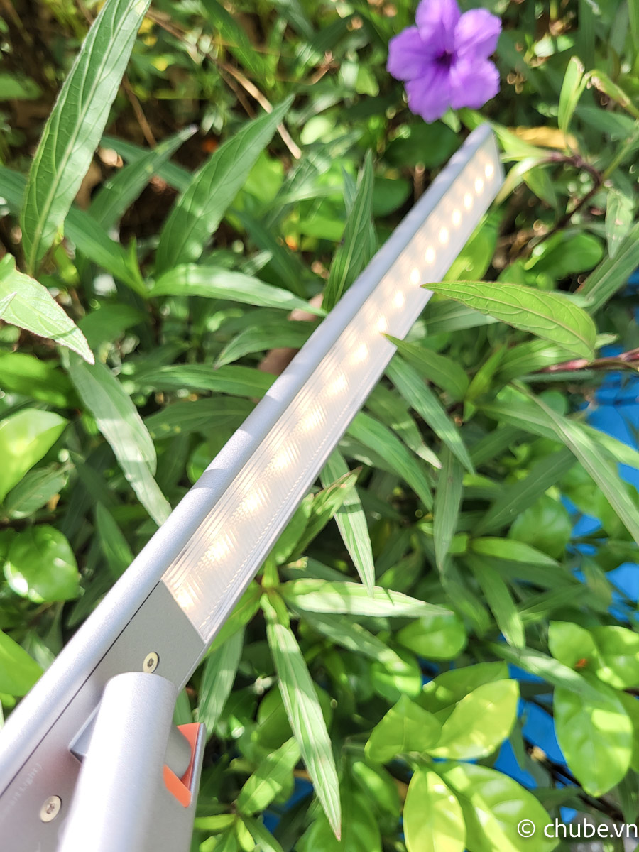 Baseus Smart Eye DGZG-02 đèn LED chống mỏi mắt Chube