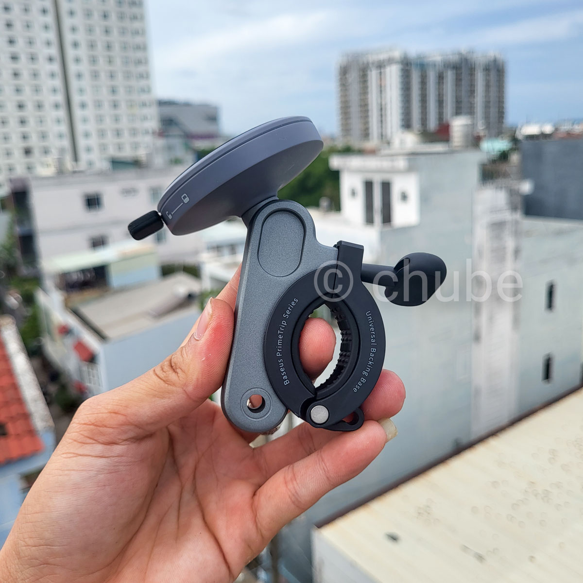 Bơm lốp xe đạp, xe máy Baseus PrimeTrip 45W 1750mAh, các bước bơm lốp xe, thao tác với bơm.