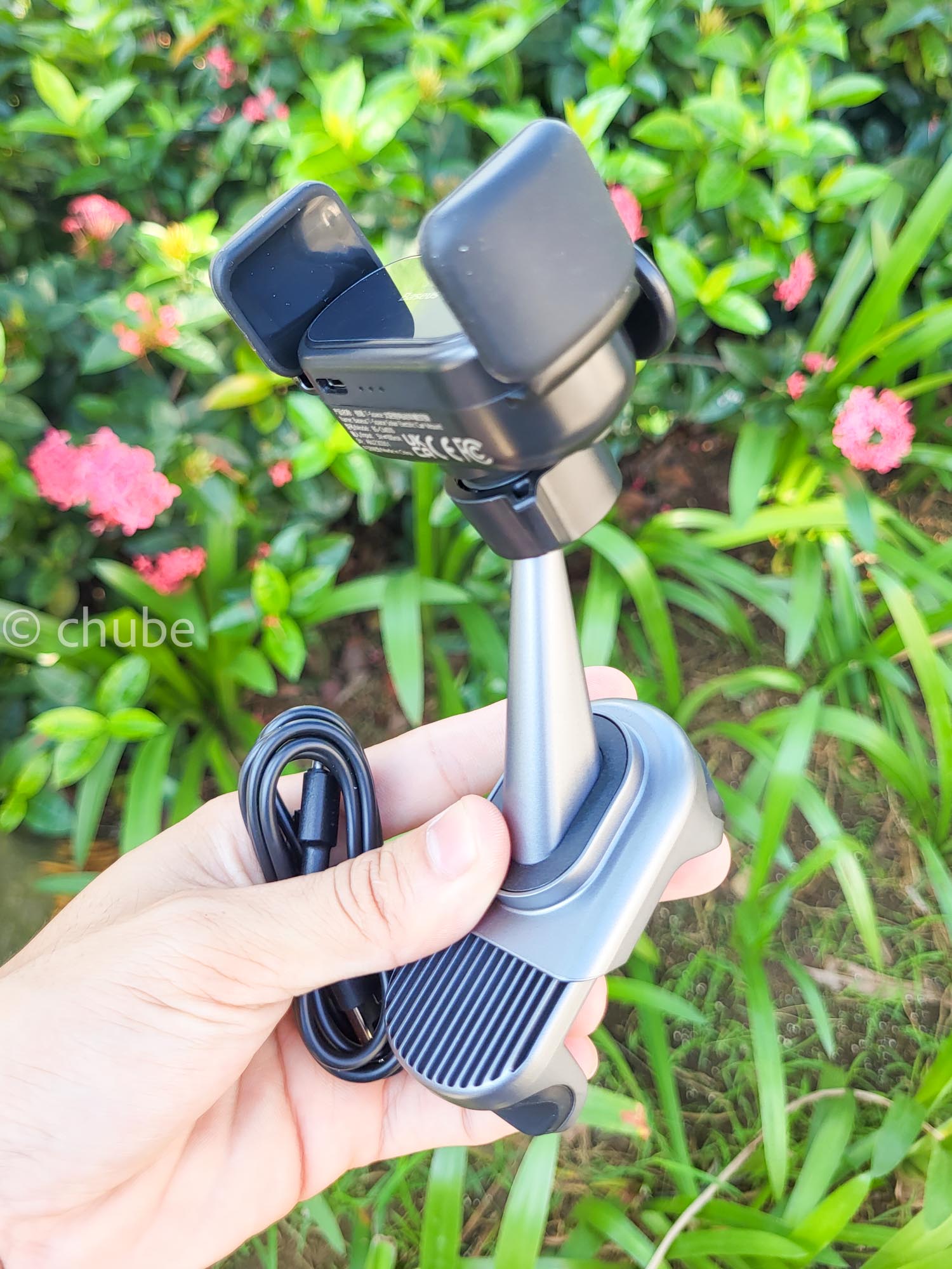 Giá đỡ điện thoại Baseus T-Space Solar Electric Car Mount