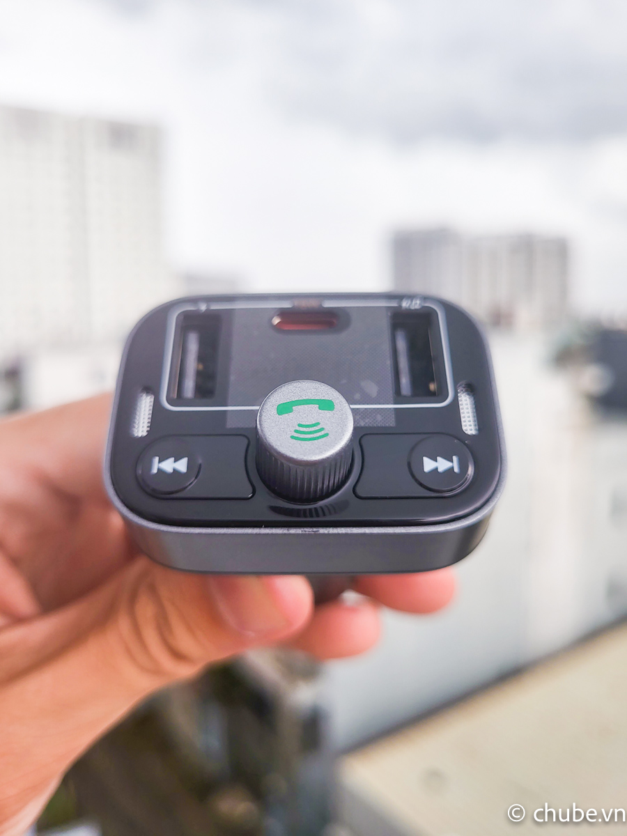 FM Transmitter Baseus S-09 Pro cho ô tô Chube