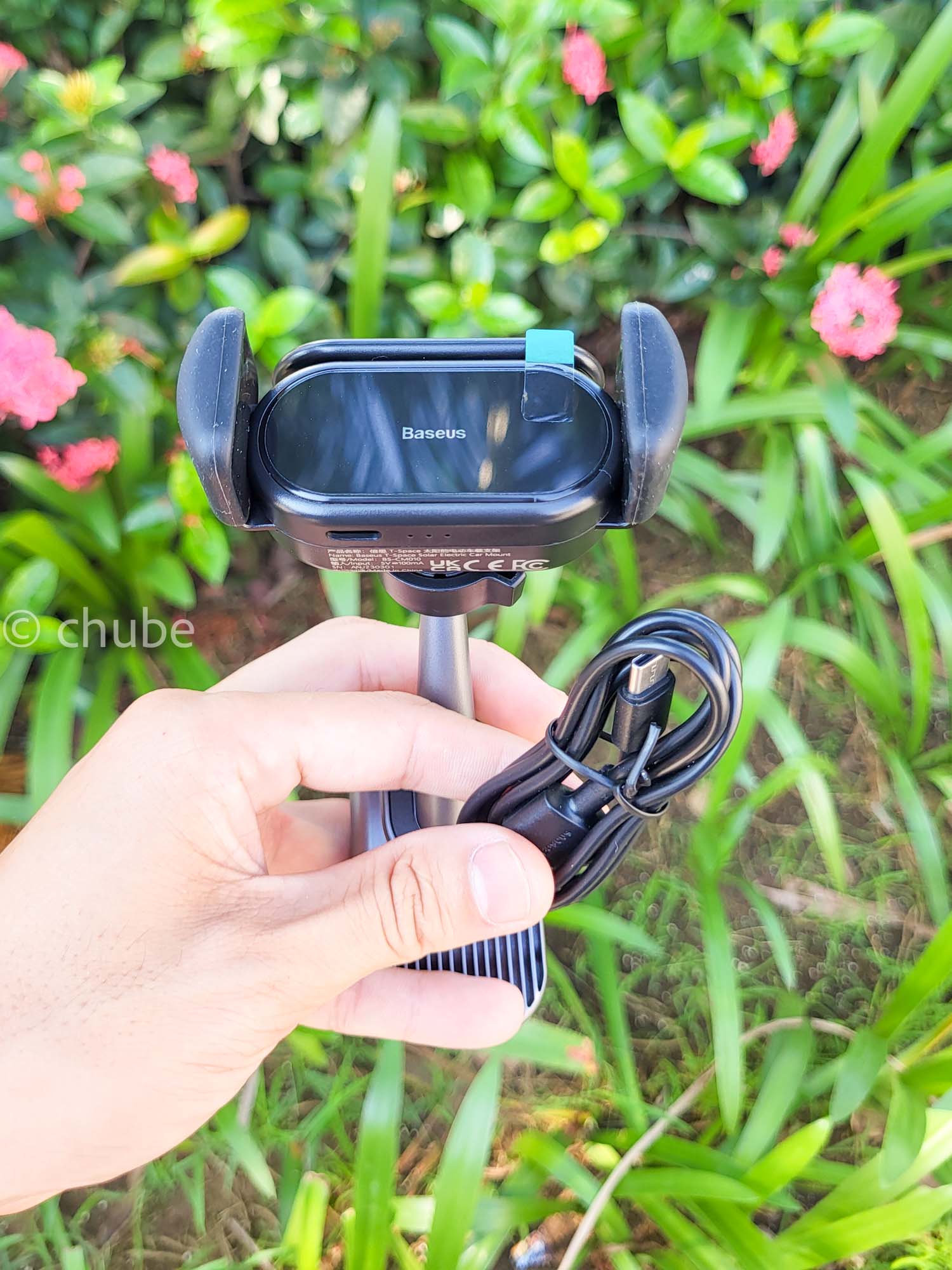 Giá đỡ điện thoại ô tô Baseus T-Space Solar Electric Car Mount