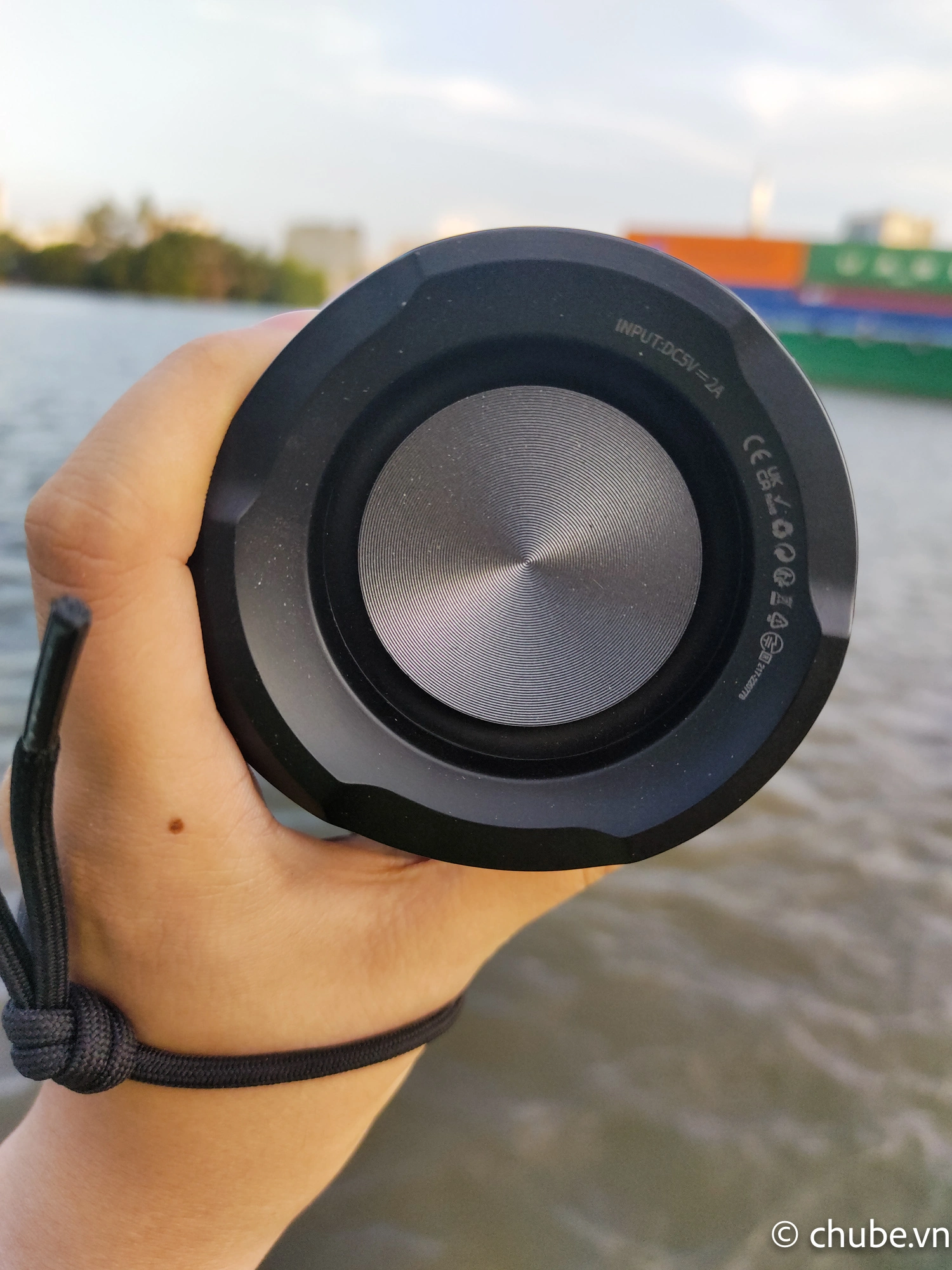 HiFuture Ripple speaker with water resistance IPX7